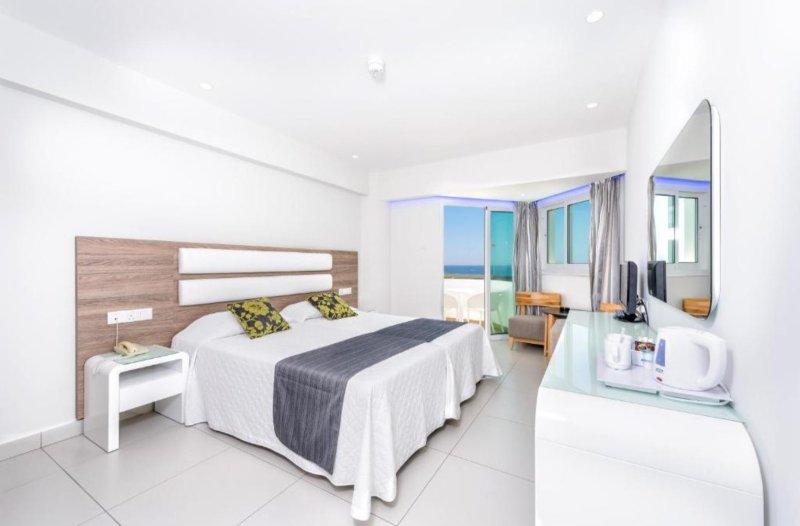 Dél-Ciprus utazás Tasia Maris Sands Beach Hotel & Spa