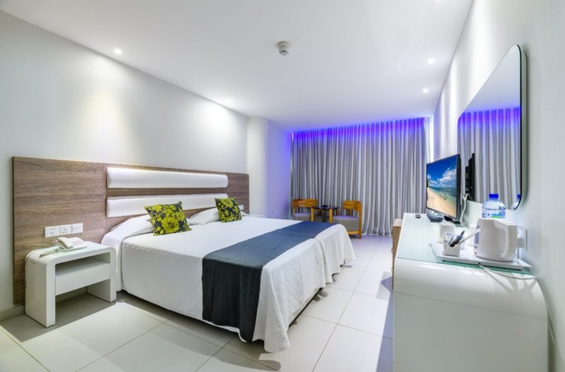 Dél-Ciprus utazás Tasia Maris Sands Beach Hotel & Spa