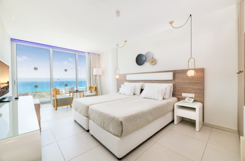 Dél-Ciprus utazás Tasia Maris Sands Beach Hotel & Spa