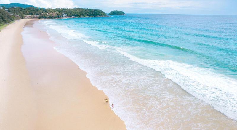 Phuket utazás Thavorn Palm Beach Resort Hotel