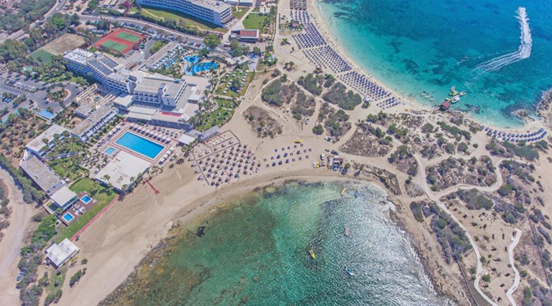 The Dome Beach Hotel Dél-Ciprus