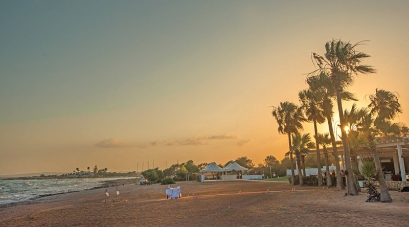 Dél-Ciprus utazás The Dome Beach Hotel