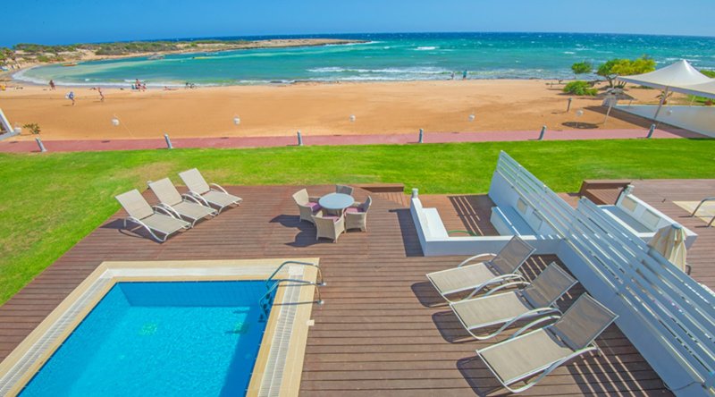 The Dome Beach Hotel Dél-Ciprus