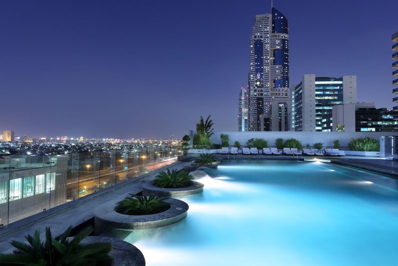Dubai utazás The Tower Plaza Hotel Wizzair járattal
