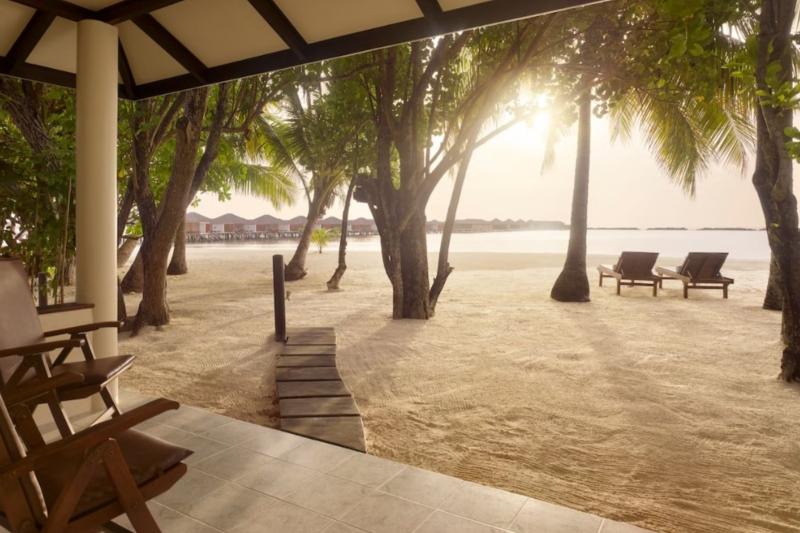 Maldív-szigetek utazás Villa Nautica Resort