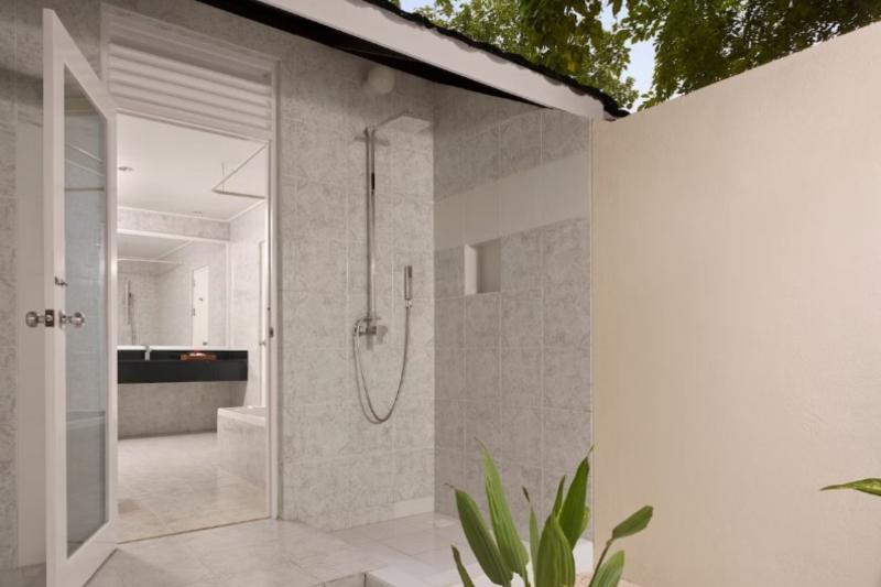 Maldív-szigetek utazás Villa Nautica Resort