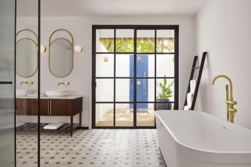 Maldív-szigetek utazás Villa Nautica Resort