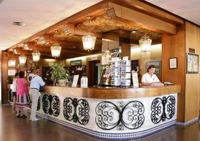 Costa Del Sol utazás Bajondillo Apartmanok