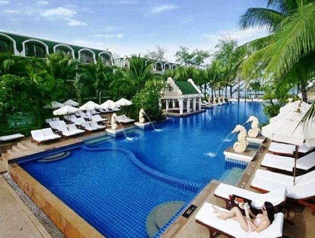 Bangkok 2 éj és 7 éj Phuket Graceland Resort & Spa