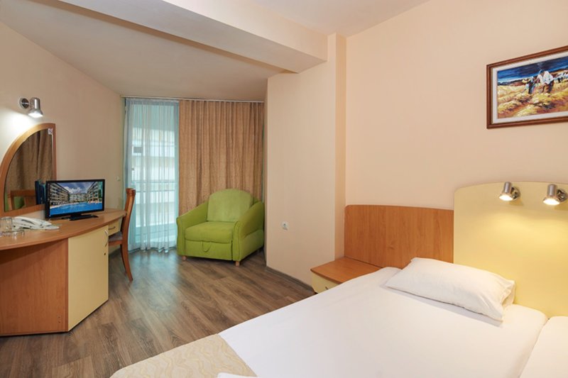 Napospart utazás Hotel Diamond