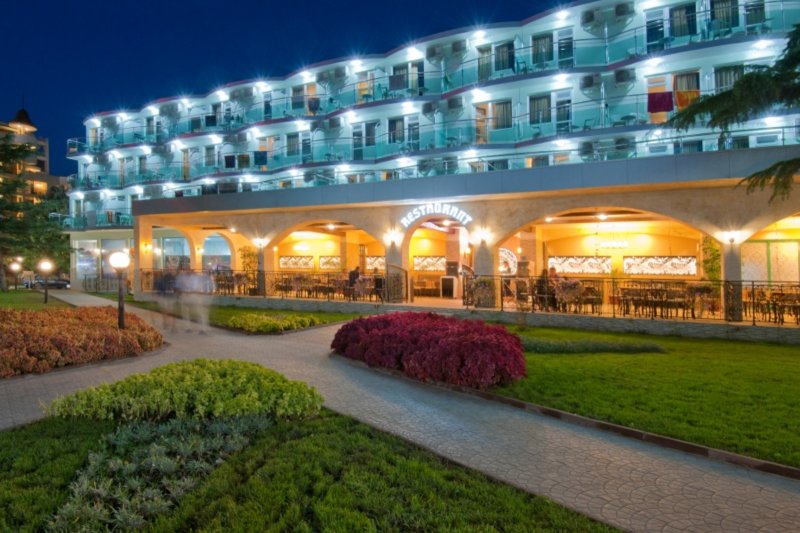 Napospart utazás Kotva Hotel