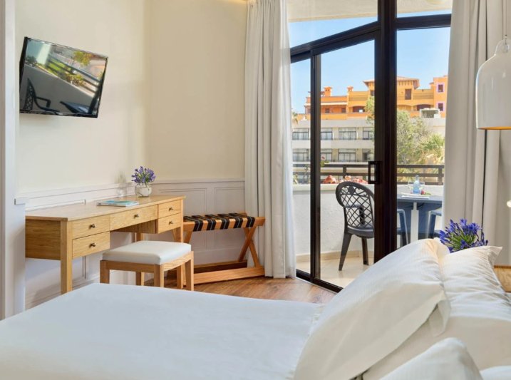 Tenerife utazás H10 Conquistador Hotel