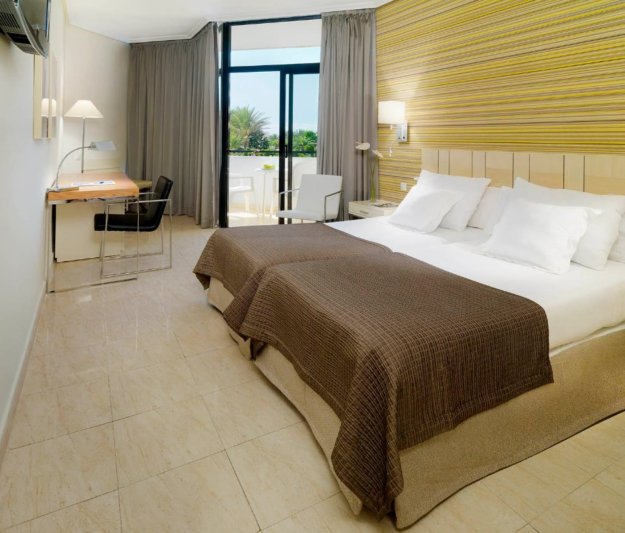 Tenerife utazás H10 Conquistador Hotel