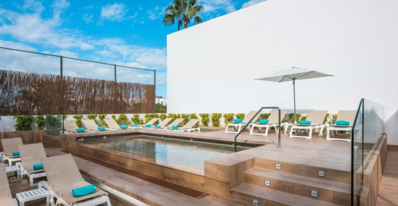 Tenerife utazás Hotel Iberostar Waves Las Dalias