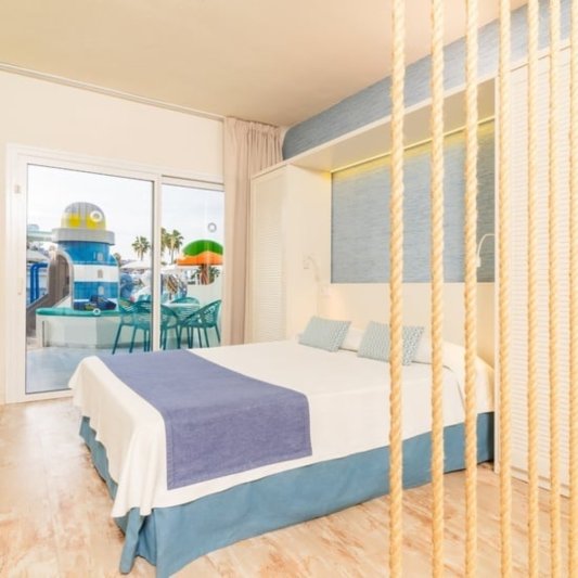 Tenerife utazás utazás Hovima La Pinta Beachfront Family Hotel