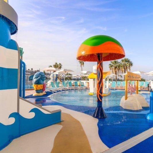 Tenerife utazás utazás Hovima La Pinta Beachfront Family Hotel