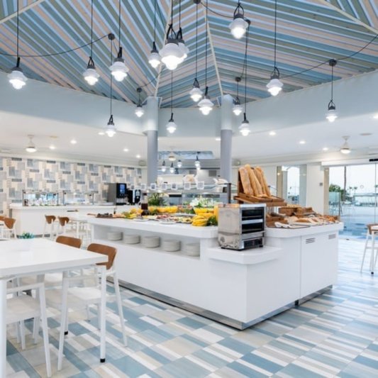 Tenerife utazás utazás Hovima La Pinta Beachfront Family Hotel