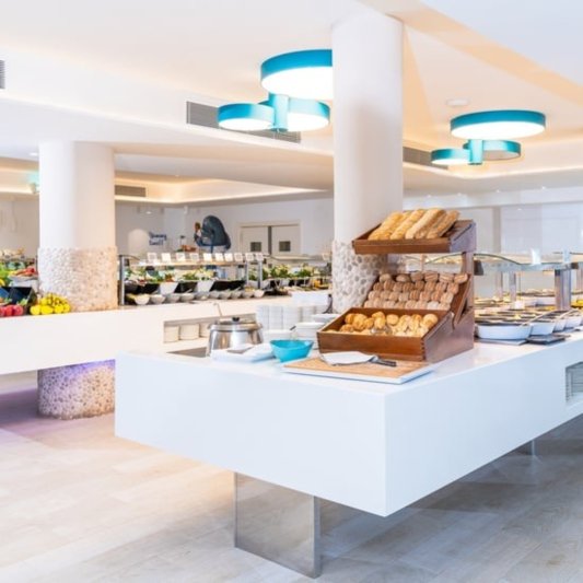 Tenerife utazás utazás Hovima La Pinta Beachfront Family Hotel