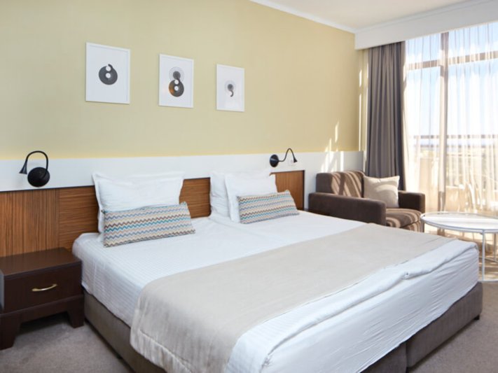 Napospart utazás Hotel Nobel