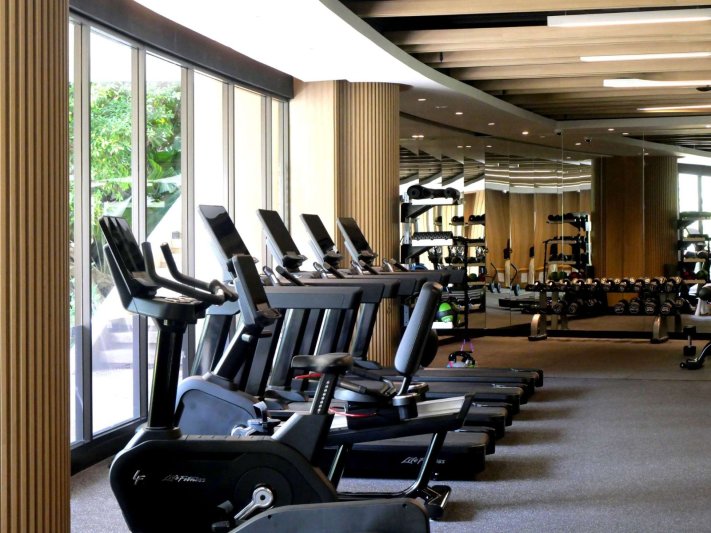 Phuket utazás utazás Pullman Phuket Karon Beach Resort