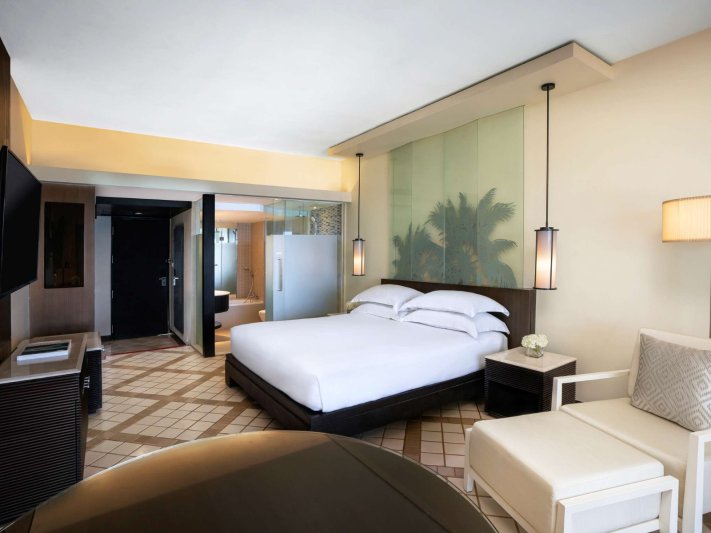 Phuket utazás utazás Pullman Phuket Karon Beach Resort