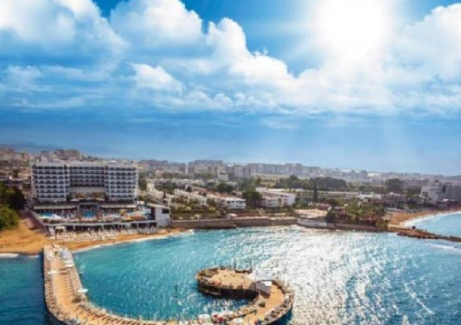 Alanya utazás Azura Deluxe Resort & Spa Hotel