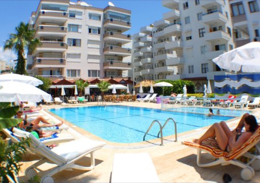 Alanya utazás Bora Bora Butik 