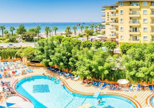 Alanya utazás Kleopatra Dreams Beach