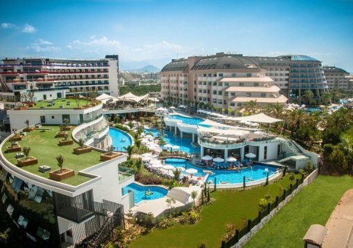 Alanya utazás Long Beach Resort & Spa Deluxe