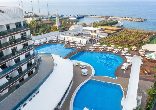 Alanya utazás Rubi Platinum Sign