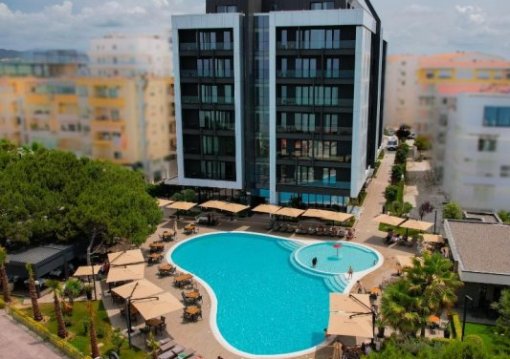 Albánia utazás Supreme Hotel and Spa