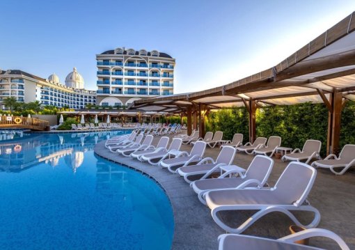 Antalya utazás Adalya Elite Lara