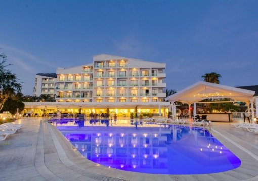 Antalya utazás Club Falcon Hotel