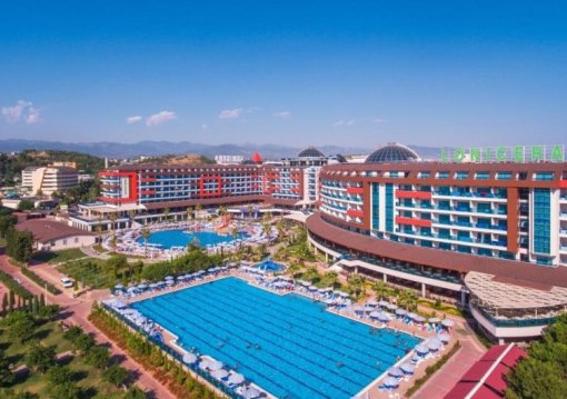 Alanya utazás Lonicera World 