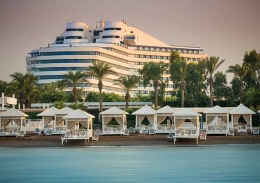 Antalya utazás Titanic Deluxe Lara