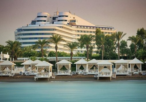 Antalya utazás Titanic Deluxe Lara