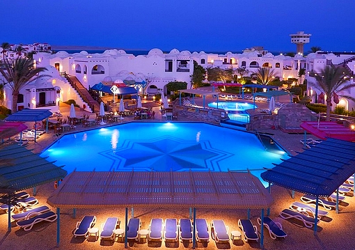 Hurghada utazás Arabella Azur Beach Resort