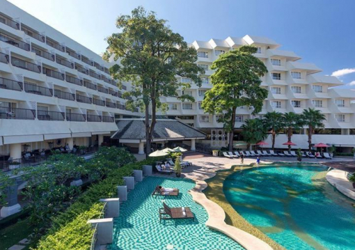 Bangkok Phuket utazás Andaman Embrace Patong