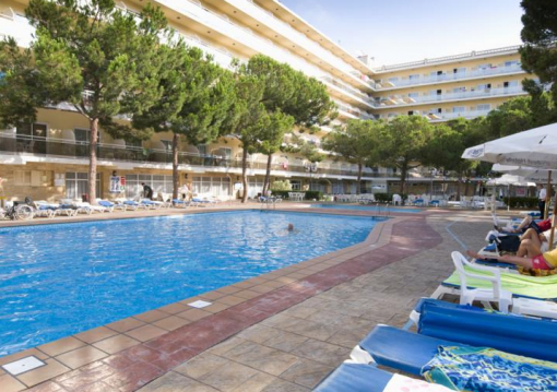Costa Brava Lloret de Mar utazás Hotel Oasis Park & Spa