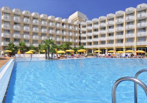 Costa Brava utazás Hotel GHT Oasis Tossa & Spa