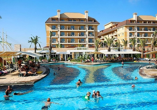 Belek utazás Crystal Family Comfort Collection