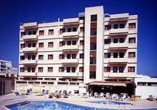 Dél-Ciprus utazás Flora Hotel Apartments