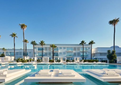 Dél-Ciprus utazás So White Club Resort