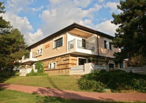 Duni utazás Holiday Village komplexum