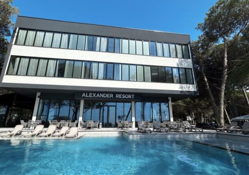 Durres utazás Alexander Resort