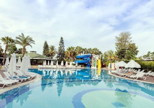 Alanya utazás Holiday Park Resort 5*