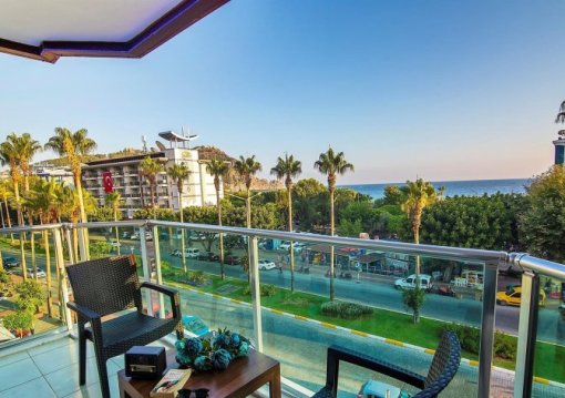 Alanya utazás Kleopatra Blue Hawaii 3*
