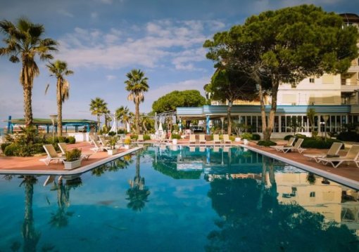 Albánia utazás Hotel Fafa Beach