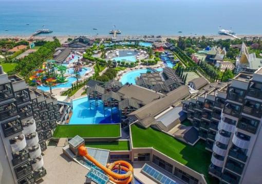 Antalya utazás Limak Lara De Luxe Hotel & Resort