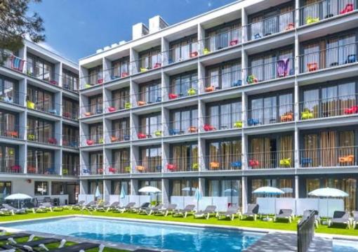 Costa Brava Tossa De Mar utazás Hotel GHT Sa Riera